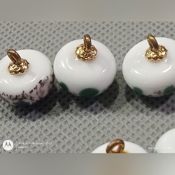 Vintage Green On White Domed Glass Button Set Of 6 Mottled Glue On Metal Shank - Picture 7 of 7